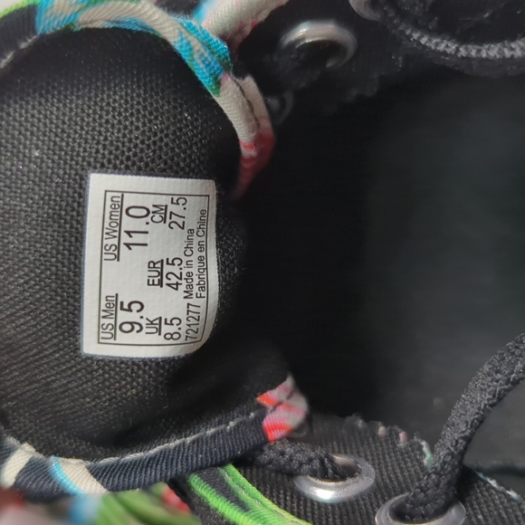 Vans Authentic Hawaiian Floral Sneakers On Black Canvas US Mens Size 9.5 - Picture 6 of 6